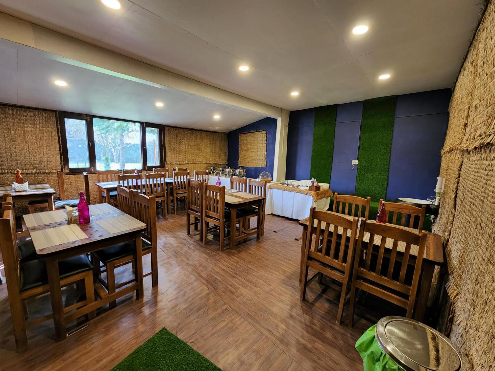 Premier Pahalgam 호텔 외부 사진
